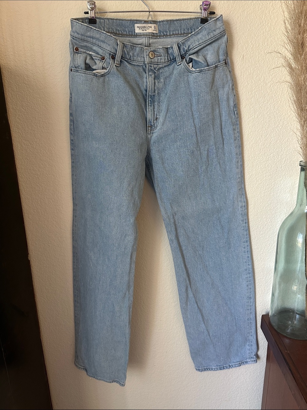 Abercrombie & Fitch 90s Relaxed Jean High Rise Jeans
